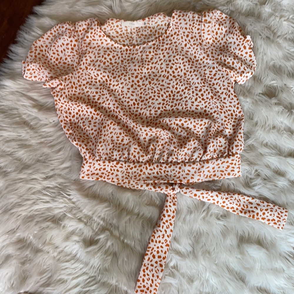 🥰🥰Cute cropped top.